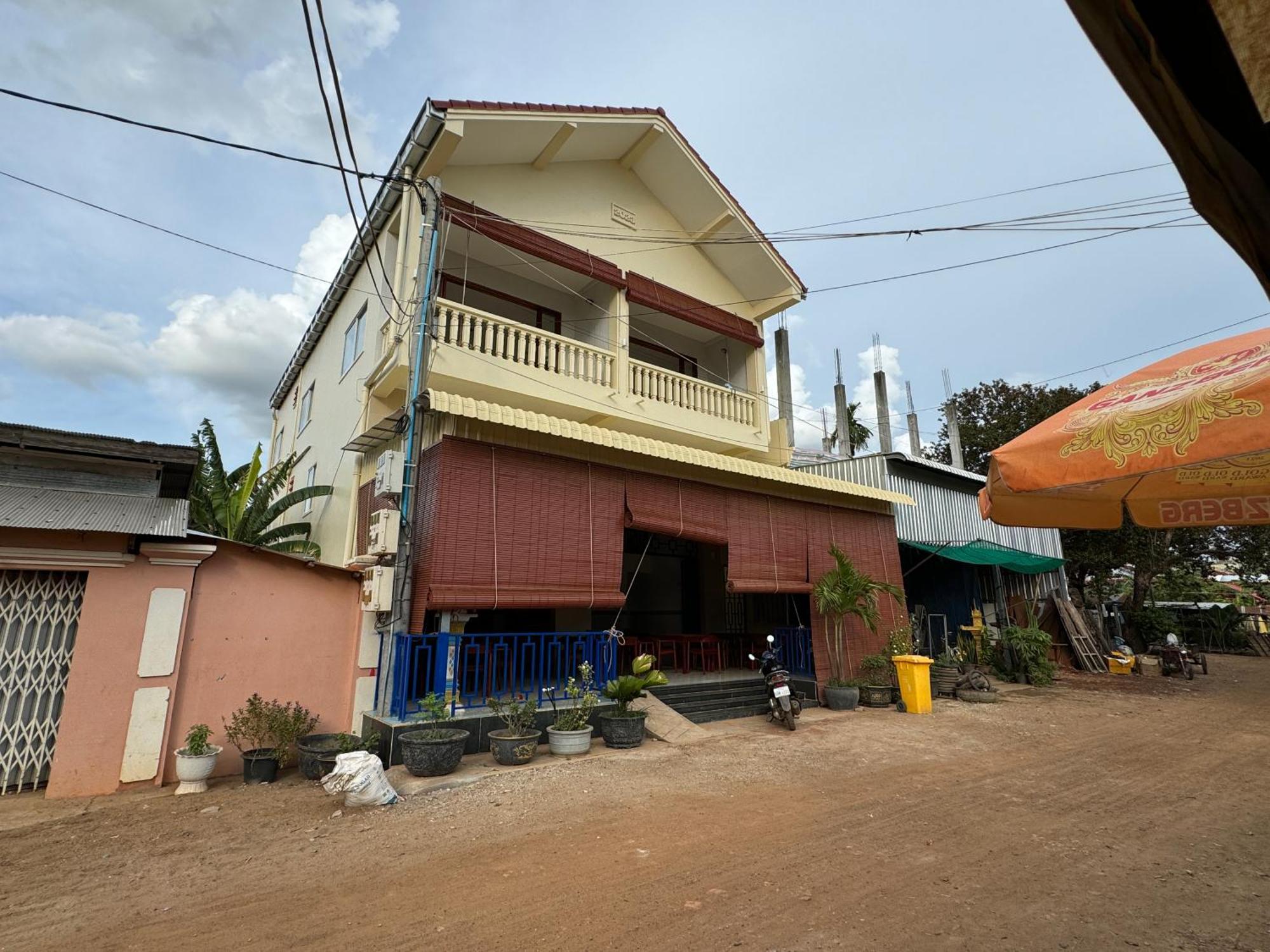 Dary'S Village Guesthouse & Restaurant Phumi Chong Kaoh Eksteriør billede